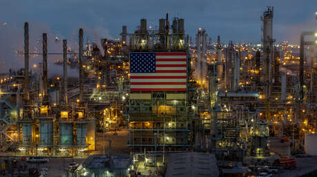 Trump: "Los precios del petróleo caerán en picado en cuanto termine" la guerra con Irán