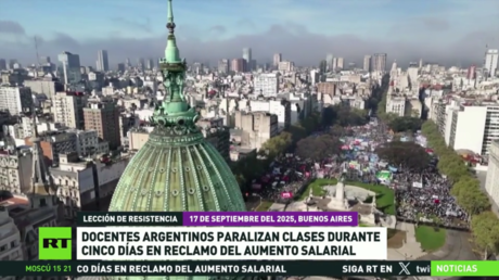 Docentes argentinos paralizan clases durante 5 días en reclamo de aumento salarial