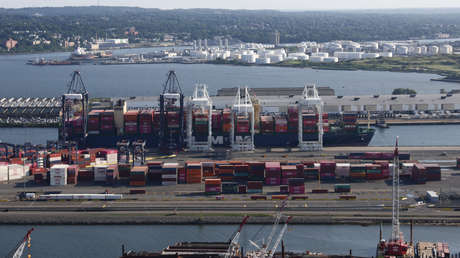 Trump emite exención a una ley de hace 100 años para mitigar interrupciones en mercado petrolero