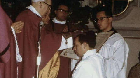 Un sacerdote es detenido por abusar de un menor de un colegio católico