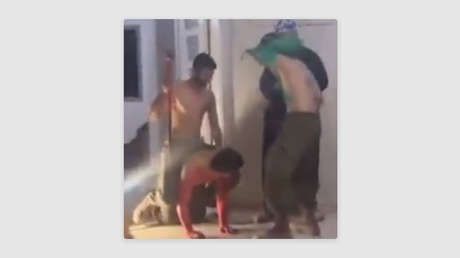 VIDEO: Soldados israelíes festejan en el hogar de una familia palestina desplazada