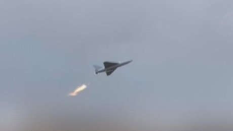 Irán ataca instalaciones de la industria aeroespacial israelí (VIDEO)