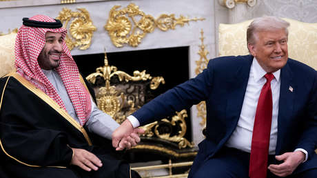 Trump afirma que el príncipe heredero de Arabia Saudita "está luchando" junto a EE.UU.