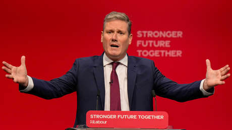 Enviado de Putin recuerda a Starmer que Reino Unido "pronto se quedará sin combustible"