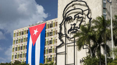 Romper el cerco: de Leningrado a Cuba