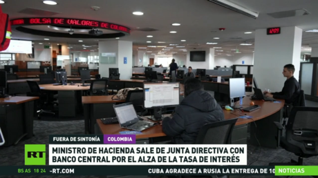 Ministro de Hacienda colombiano se retira de reunión con el banco central por el alza de la tasa de interés