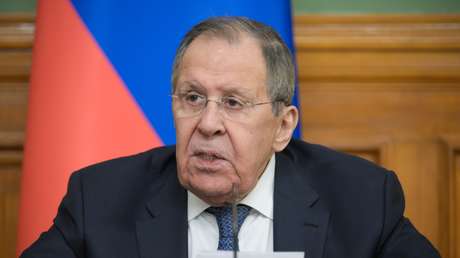 Lavrov: EE.UU. debe poner fin a los ataques contra Irán, en vez de hablar del problema del estrecho de Ormuz