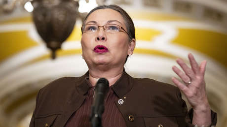 Senadora cuyo helicóptero fue derribado durante la Guerra de Irak se pronuncia sobre la caída del caza F-15E