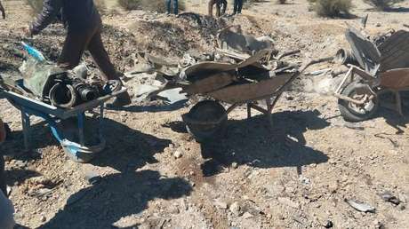 Tasnim: "Legendario caza 'invisible' de EE.UU. reducido a chatarra en una carretilla"