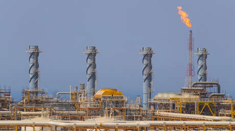 Israel ataca la "mayor" instalación petroquímica de Irán