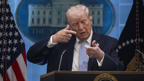 Trump afirma que está en "tensas negociaciones" con Irán poco antes de que expire su ultimátum