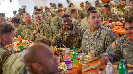 El Pentágono revela cuánta comida han consumido sus militares durante la guerra con Irán