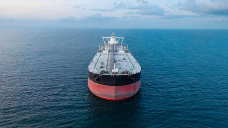 Leavitt reacciona a los reportes sobre el cierre del estrecho de Ormuz