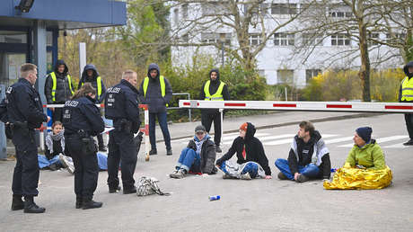"Cómplice de asesinatos en todo el mundo": activistas protestan contra un gigante de armas en Berlín