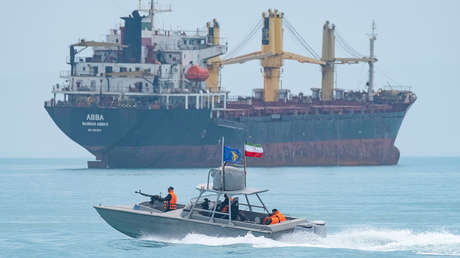 Trump nombra la "única razón" por la que los iraníes siguen vivos