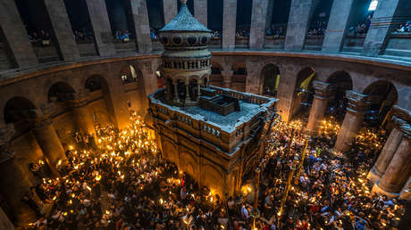 Desciende el Fuego Sagrado en Jerusalén