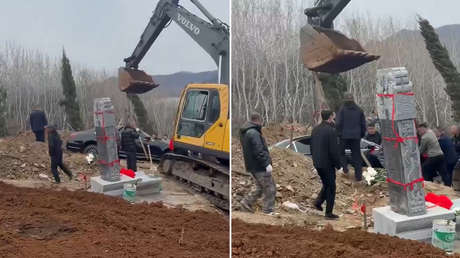 Polémica en China por el entierro de un Mercedes junto a su dueño fallecido (VIDEO)
