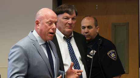 Confiesa sonriendo en una audiencia haber estrangulado y descuartizado a ocho mujeres