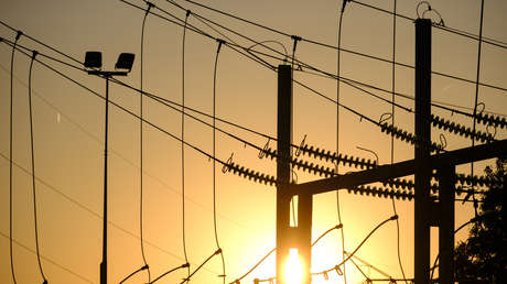 Ataque ucraniano deja sin electricidad la ciudad cercana a la mayor central nuclear de Europa