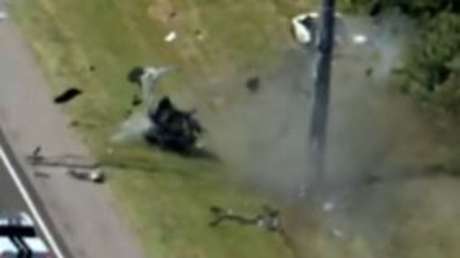 VIDEO: Huyen en coche robado, se hacen pedazos… y siguen robando igual