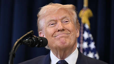 Congresista: Trump es "casi la segunda venida" de Cristo