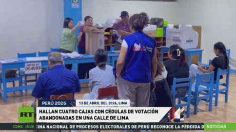 Hallan cuatro cajas con cédulas de votación abandonadas en una calle en Lima