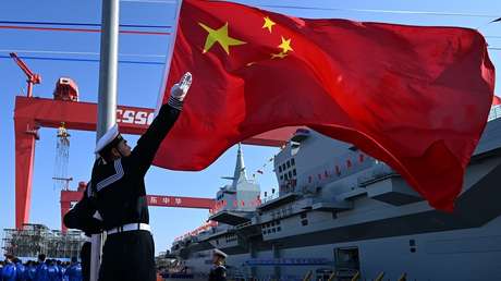 Pekín probará su buque anfibio chino de última generación en el mar de la China Meridional