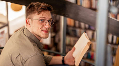 Los hombres inteligentes lucen más fuertes y tienen menos relaciones casuales