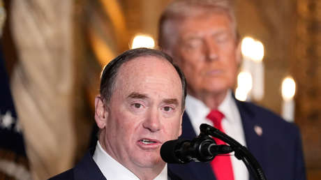 Revelan qué pidió a Trump el jefe de la Armada despedido