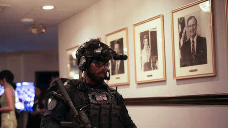 PRIMERAS IMÁGENES del hombre armado detenido tras el incidente en la cena de corresponsales