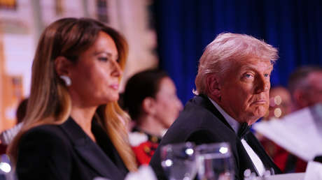 Trump cuenta cómo su esposa reaccionó al tiroteo durante la cena de corresponsales