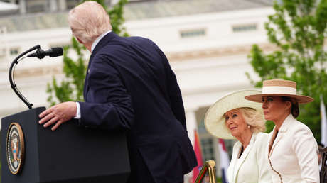 "Cariño, lo siento": Trump bromea que su matrimonio con Melania no durará tanto como el de sus padres