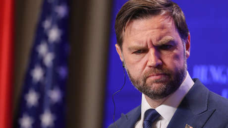 Zelenski cuestiona a Vance