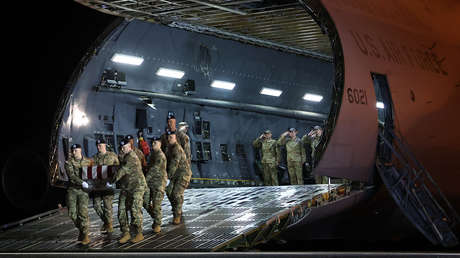 El jefe del Pentágono eleva el tono y choca con los demócratas por la muerte de soldados en Kuwait