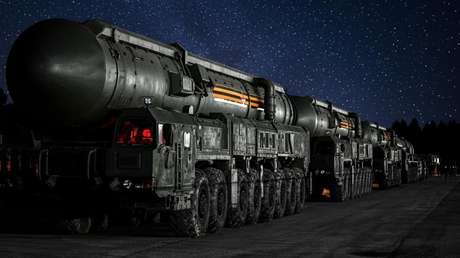 "No solo el famoso Oréshnik y el temible Poseidón": Medvédev sobre las "muy prometedoras armas" rusas que Occidente no tiene