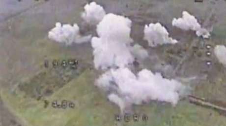 VIDEO: 'Sol abrasador' ruso reduce a cenizas refugios enemigos en el frente