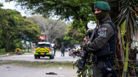 VIDEOS: Atacan a tiros una estación de Policía en Colombia
