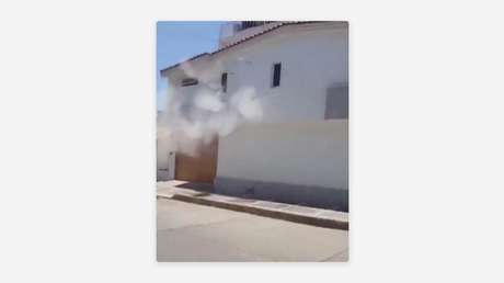 Momento exacto del ataque a balazos contra la vivienda del gobernador con licencia de Sinaloa