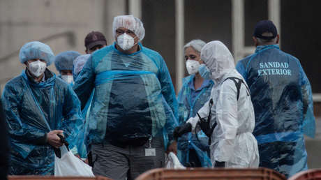 Fallece un guardia civil durante el desembarco del crucero con hantavirus en Canarias