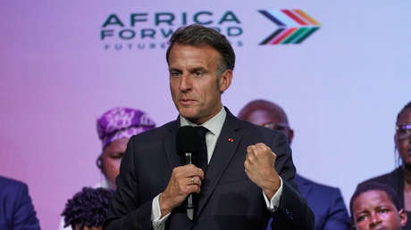 "Es una falta total de respeto": Macron estalla contra el público durante una cumbre en África (VIDEO)