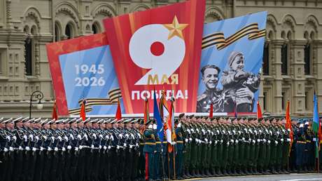Desfile del 9 de mayo: homenaje (y stalkers)