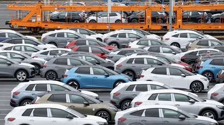 Sanciones de la UE le tuercen el brazo al sector automotriz de un país del propio bloque