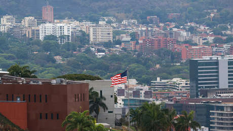 Venezuela autoriza el sobrevuelo de aviones estadounidenses