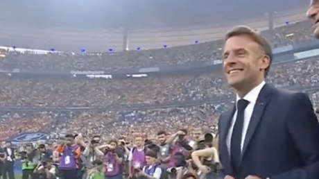 Macron recibe ensordecedor abucheo en final de fútbol en Francia (VIDEO)