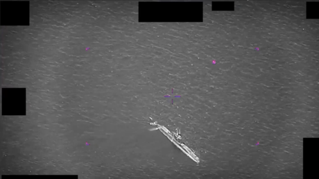 El Pentágono publica imágenes de ovnis rondando un submarino estadounidense