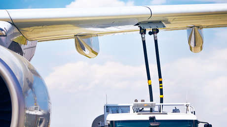 Rusia prohibe la exportación del combustible para aviones