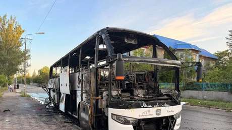 Dron ucraniano ataca un autobús de pasajeros en Rusia y mata a 8 personas (FOTOS, VIDEOS)