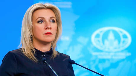 "Caza de personas": Zajárova sobre el ataque terrorista de Kiev contra un autobús con civiles