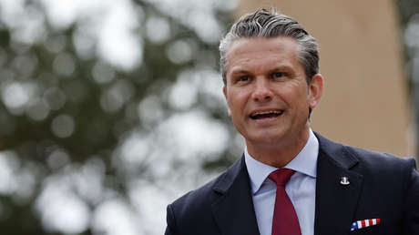 Hegseth avisa a Europa de una "invasión" que llega a sus playas