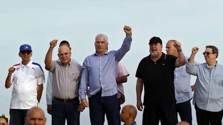 Díaz-Canel: "Cuba vive las horas más difíciles de este siglo y tenemos la responsabilidad de salvarla"